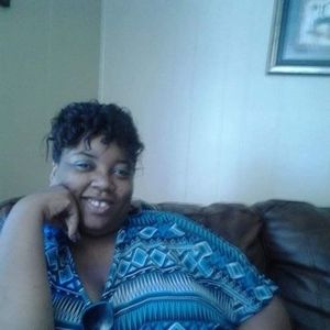 Meet your Posher, Nikia